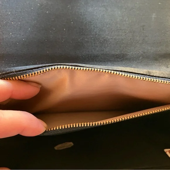 👜 Vintage Lennox Floral Clutch Bag | Black Rose Print Envelope Purse - Picture 5 of 12